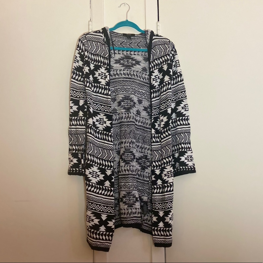Forever 21 Hooden Long Cardian